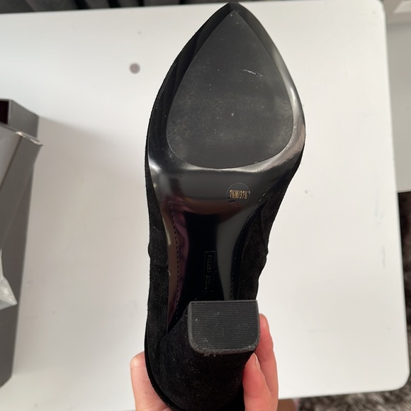 VINCHE CAMUTO  WOMEN BLACK BOOTS - Picture 4 of 5